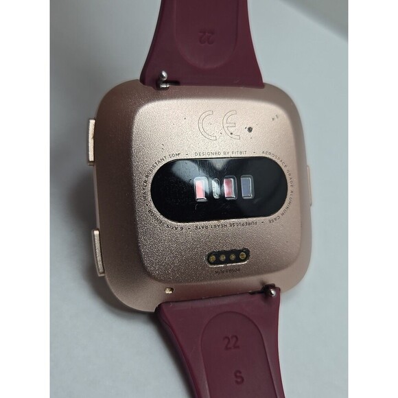 Fitbit Versa FB504 Smartwatch Heart Rate Bluetooth Activity Tracker W Charger - Picture 10 of 11